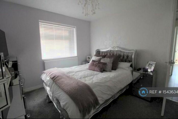 1 Bedroom Flat To Rent In Brent Place, Barnet, EN5