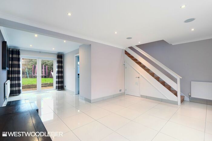 3 Bedroom End Of Terrace House To Rent In Stockwell Close, Cheshunt, Waltham Cross, EN7