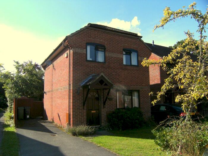 3 Bedroom Detached House To Rent In Osler Close, Bramley, Tadley, Hampshire, RG26