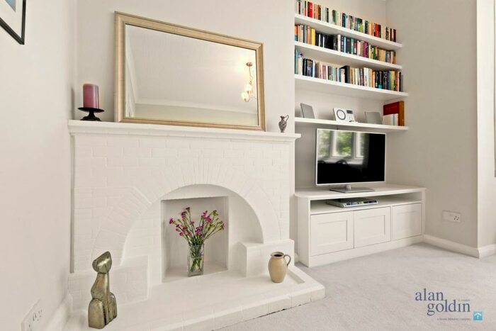 1 Bedroom Flat To Rent In High Road, Whetstone, N20