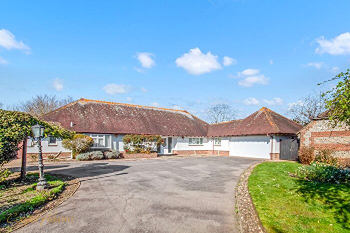 4 Bedroom Detached House For Sale In Rectory Lane, Angmering, BN16