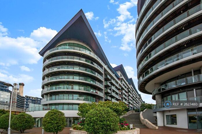 Studio To Rent In Howard Building, London, SW11