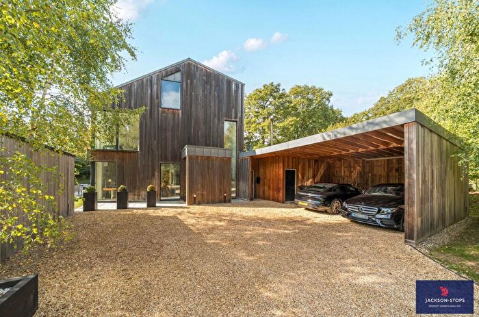 5 Bedroom Detached House For Sale In The Woods, Woburn Road, Heath & Reach, Bedfordshire, LU7