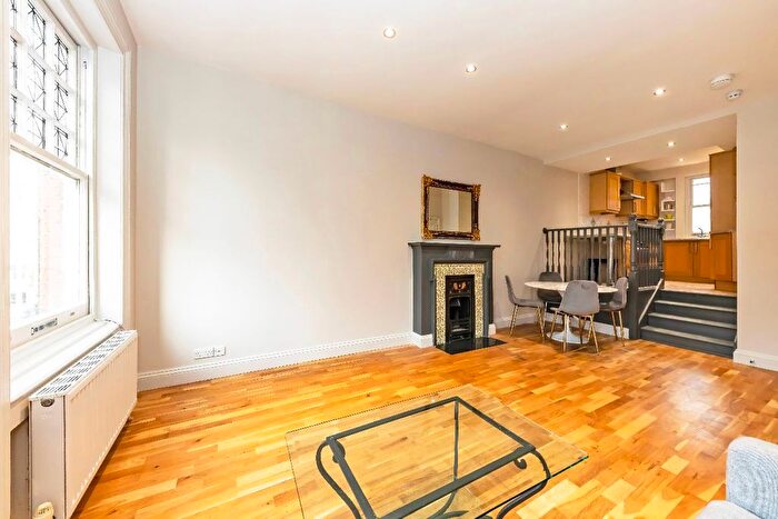 1 Bedroom Flat To Rent In Bina Gardens, SW5