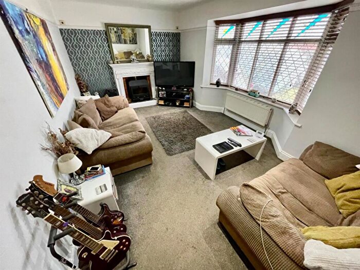 3 Bedroom Detached House For Sale In Paddington Grove, Bournemouth, BH11