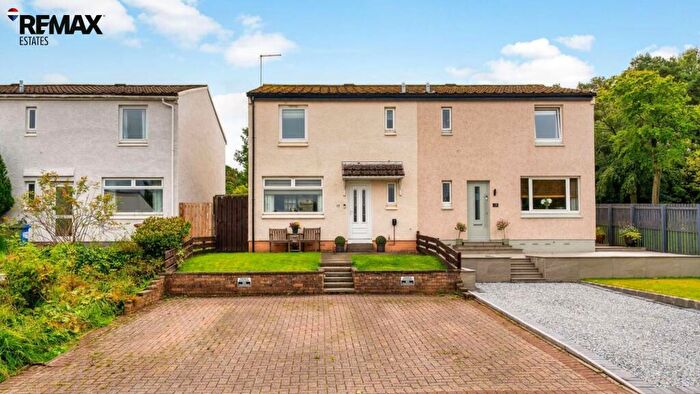 3 Bedroom Semi Detached House For Sale In Talisman Rise, Livingston, EH54