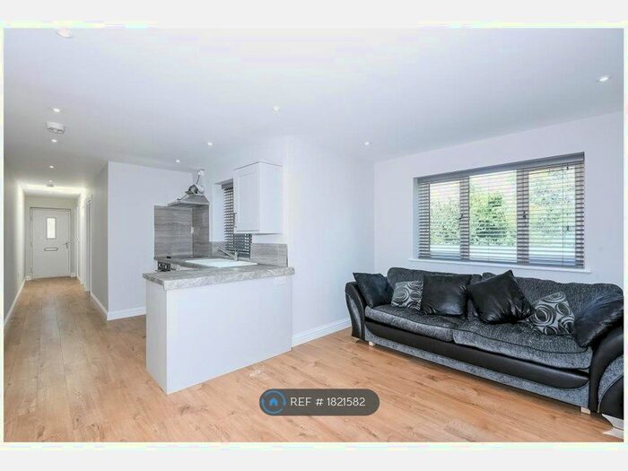 1 Bedroom Flat To Rent In Glebelands, Headington, Oxford, OX3