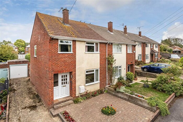 3 Bedroom Semi Detached House For Sale In Bryanstone Avenue, Guildford, Surrey, GU2