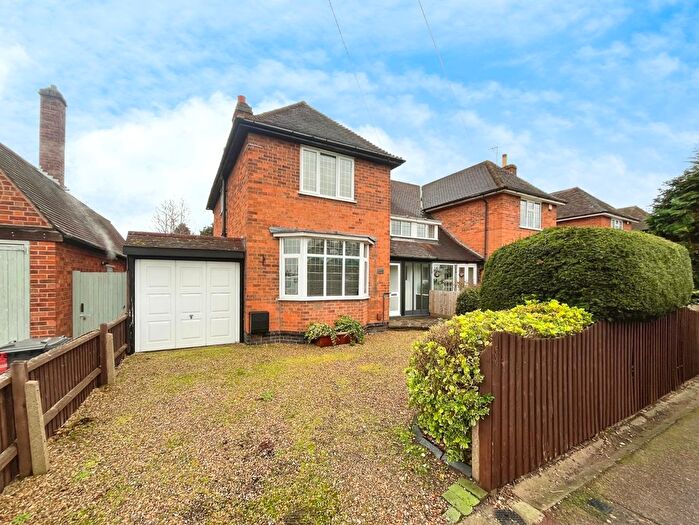 3 Bedroom Semi Detached House For Sale In Welford Road, Leicester, Leicestershire, LE2
