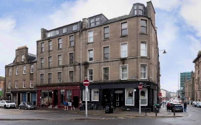 2 Bedroom Flat To Rent In Cowgate, Dundee, DD1