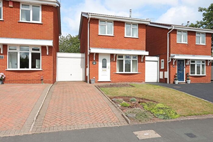 2 Bedroom Detached House For Sale In Woodbridge Road, Westbury Park, ST5