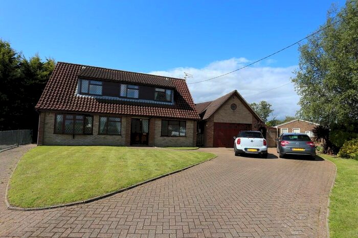 4 Bedroom Detached House To Rent In Falkenham Road, Kirton, IP10