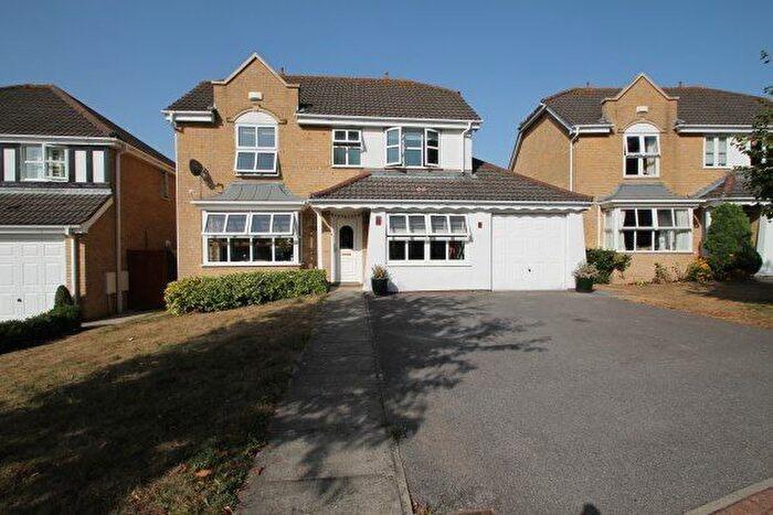 4 Bedroom Detached House To Rent In Tregony Road, Orpington, BR6