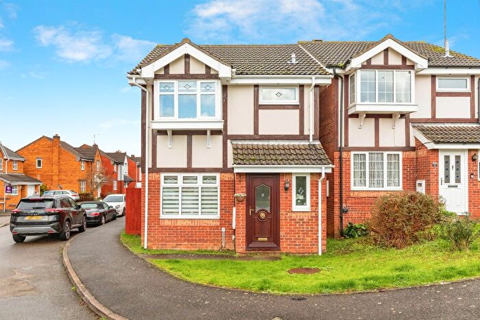 3 Bedroom Detached House For Sale In Harvey Close, Raunds, Wellingborough, NN9