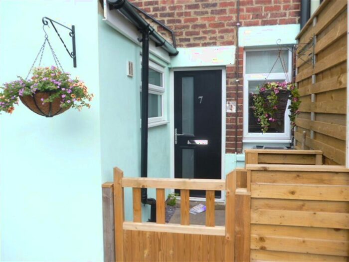 2 Bedroom Terraced House To Rent In French Street, Harrogate, HG1