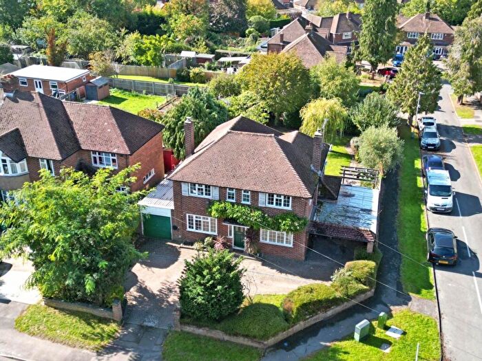 4 Bedroom Detached House For Sale In Church Road, Earley, RG6