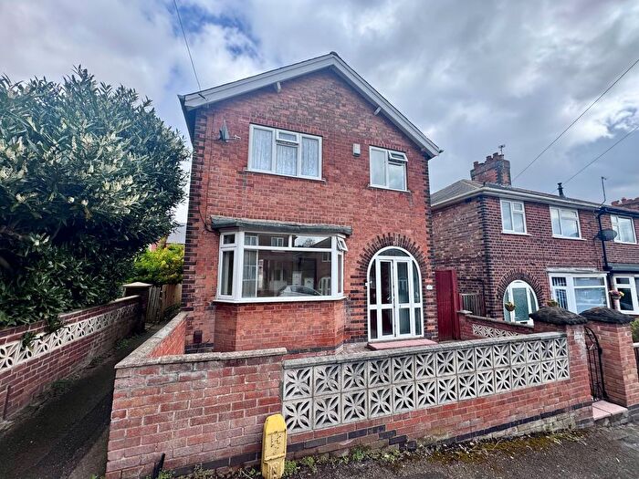 3 Bedroom Property To Rent In Dale Grove, Nottingham, NG2