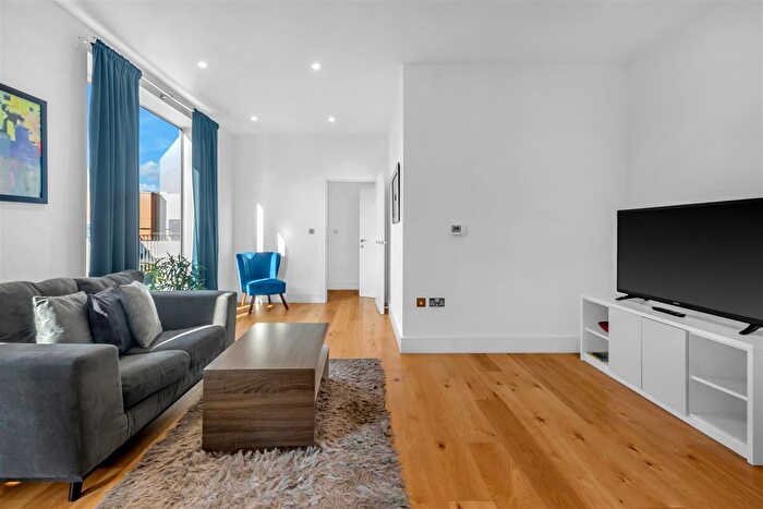 1 Bedroom Property To Rent In Lampton Road, Hounslow, TW3