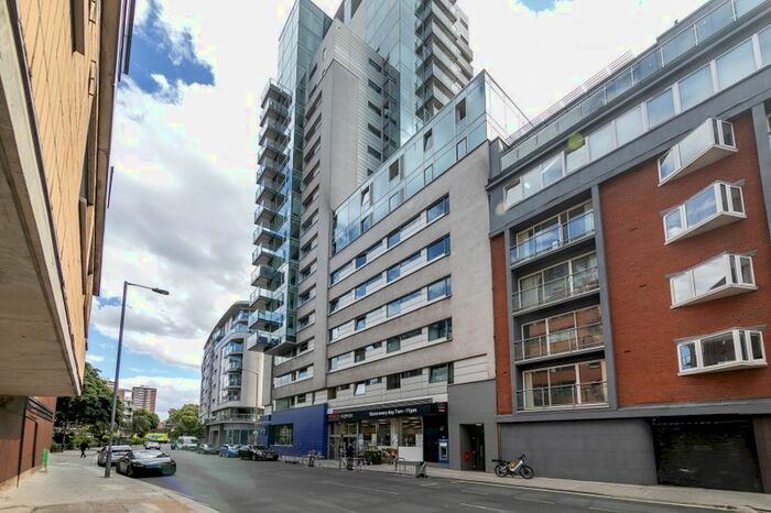 Studio To Rent In Long Lane, London, SE1