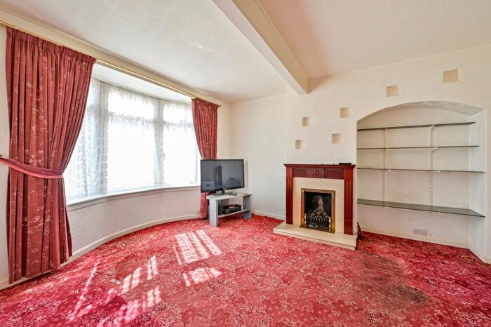 2 Bedroom Semi Detached House For Sale In Bordesley Road, Morden, Surrey, SM4