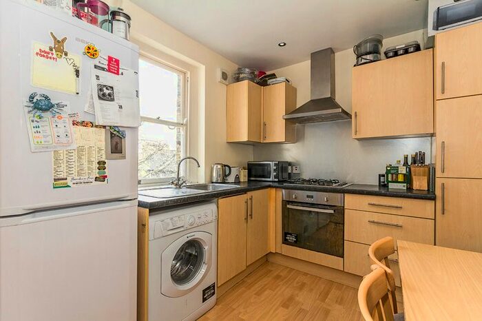 3 Bedroom Flat To Rent In Rushcroft Road, Brixton, SW2