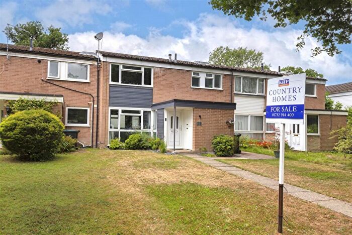 3 Bedroom Terraced House For Sale In Timberbank, Vigo, DA13