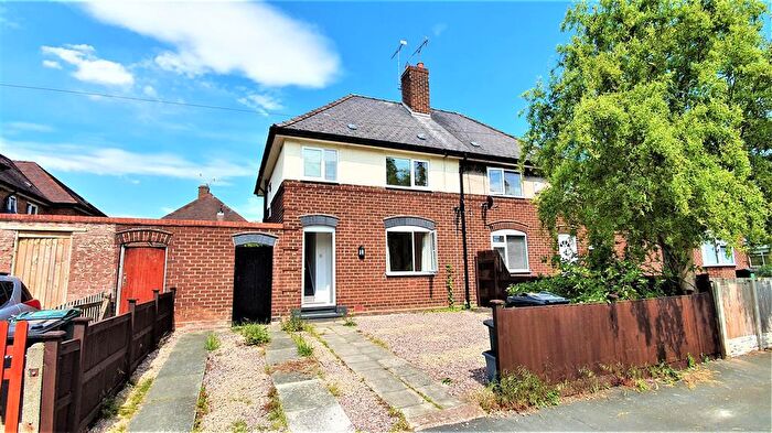2 Bedroom House To Rent In Holly Road, Chester, CH4