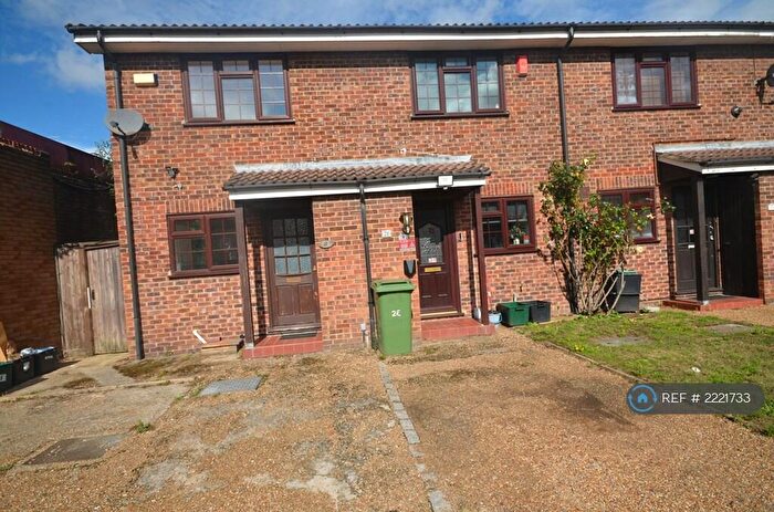 2 Bedroom End Of Terrace House To Rent In Whitmore Road, Beckenham, BR3