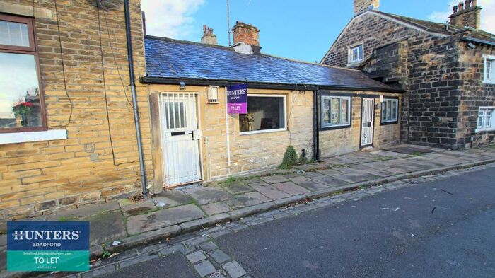 1 Bedroom Cottage To Rent In Knights Fold, Bradford, BD7
