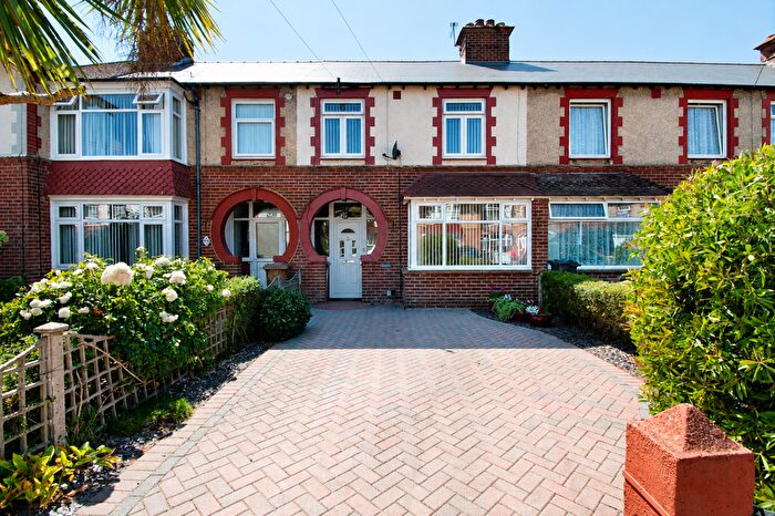 3 Bedroom Terraced House For Sale In Chatsworth Avenue, Cosham, PO6