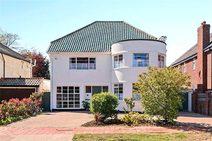 5 Bedroom Detached House For Sale In Parkwood Avenue, Esher, KT10