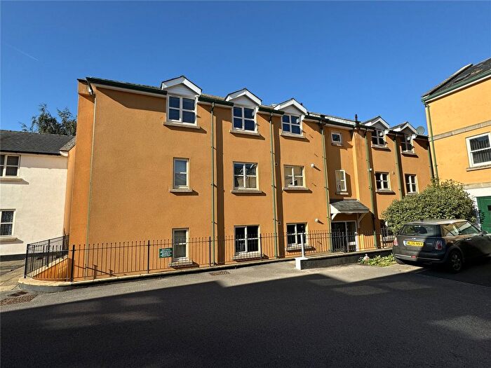 2 Bedroom Flat To Rent In Long Street, Williton, Taunton, TA4