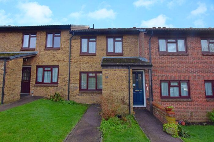 1 Bedroom Flat For Sale In Bladon Gardens, Harrow, HA2