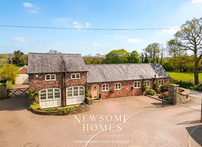 4 Bedroom Barn Conversion For Sale In Glan Y Wern Isaf, Llandyrnog, Denbighshire, LL16