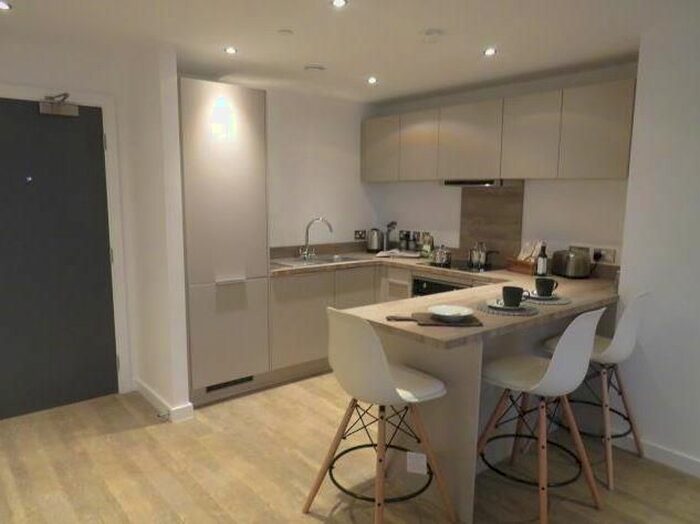 2 Bedroom Flat To Rent In The Priory Queensway, Birmingham, B4