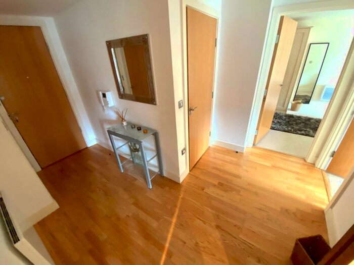 2 Bedroom Apartment To Rent In Mackenzie House, Leeds Dock, City Centre, LS10