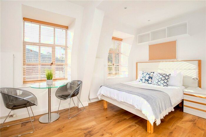Apartment To Rent In Princess Beatrice House, Chelsea, London, SW10