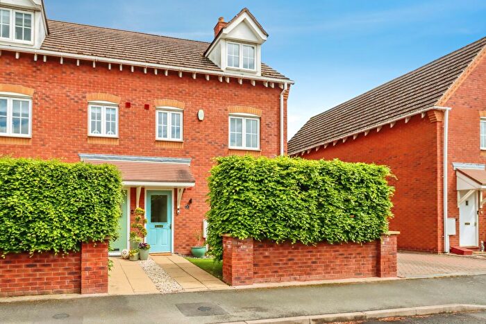 4 Bedroom Semi Detached House For Sale In Dulwich Grange, Bratton, Telford, TF5