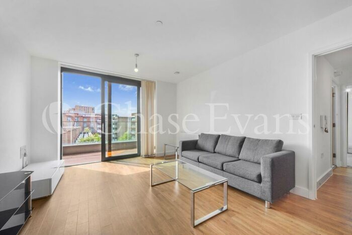 2 Bedroom Flat To Rent In Agnes George Walk, Royal Docks, London, E16