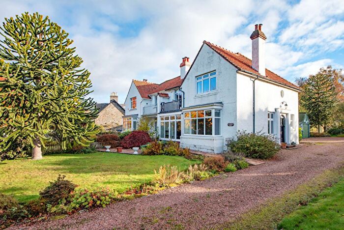 3 Bedroom Semi Detached House For Sale In Taybridge Drive, Aberfeldy, PH15