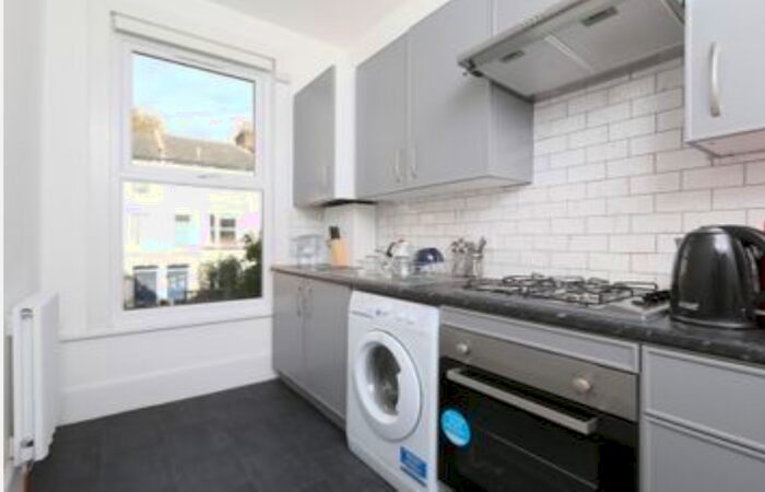 Studio To Rent In Cornwall Road, London, N4