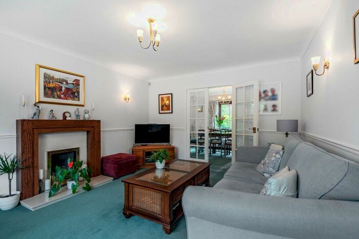 4 Bedroom Detached House For Sale In The Pightle, Grazeley Green, Reading, Berkshire, RG7