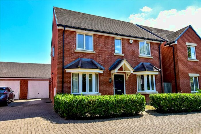 4 Bedroom Detached House To Rent In Linnet Avenue, Amersham, HP6