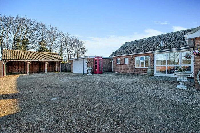 3 Bedroom Detached Bungalow For Sale In Happisburgh Road, White Horse Common, North Walsham, NR28