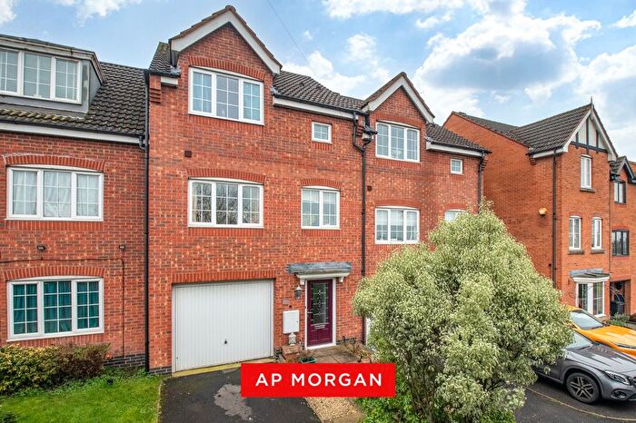 4 Bedroom Terraced House For Sale In Marlgrove Court, Marlbrook, Bromsgrove, Worcestershire, B61