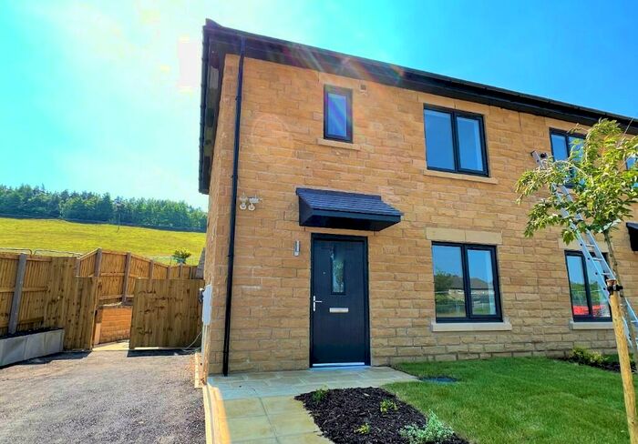 3 Bedroom Semi-Detached House To Rent In Holmedale Court, Linthwaite, Huddersfield, West Yorkshire, HD7