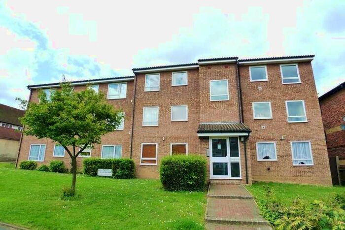 2 Bedroom Flat To Rent In Carlton Road, Sidcup, DA14