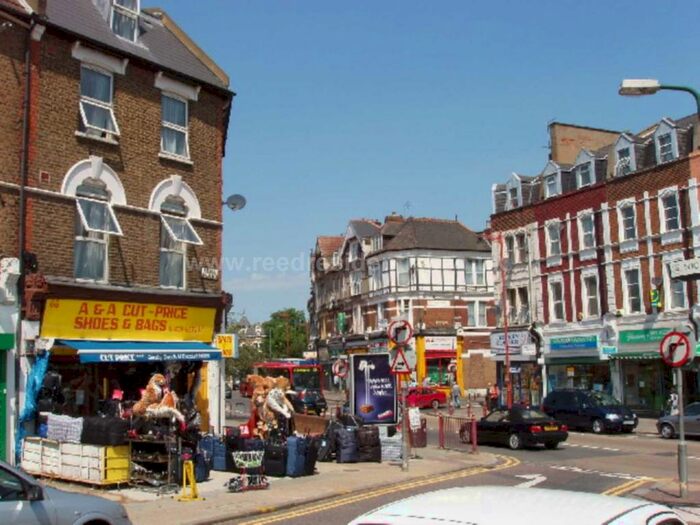 3 Bedroom Apartment To Rent In Craven Park Road, Camden, England, NW10