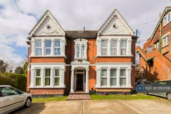 1 Bedroom Flat To Rent In Cossington Road, Westcliff-On-Sea, SS0