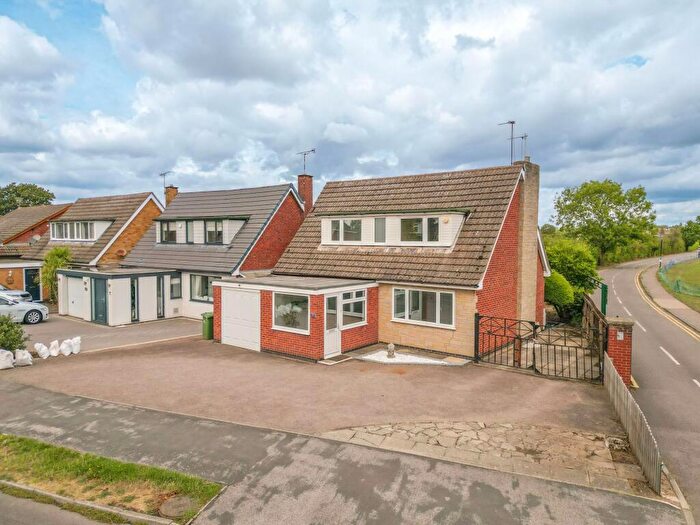3 Bedroom Detached House For Sale In Ambleside Way, Nuneaton, CV11